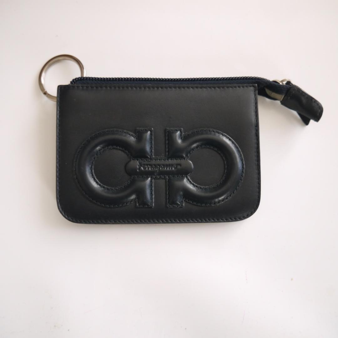 ✈大きめ ガンチーニ　フェラガモ　レザー　ケース　小銭入れ　キーリング　黒