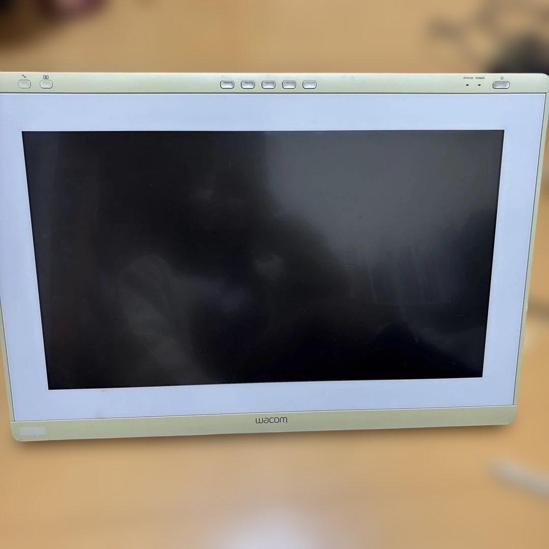 Wacom 液晶ペンタブレット本体