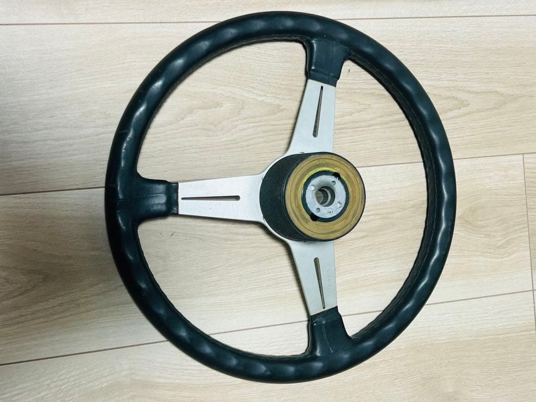 NARDI MADE ITALY3スポーク ステアリング 本体 36cm