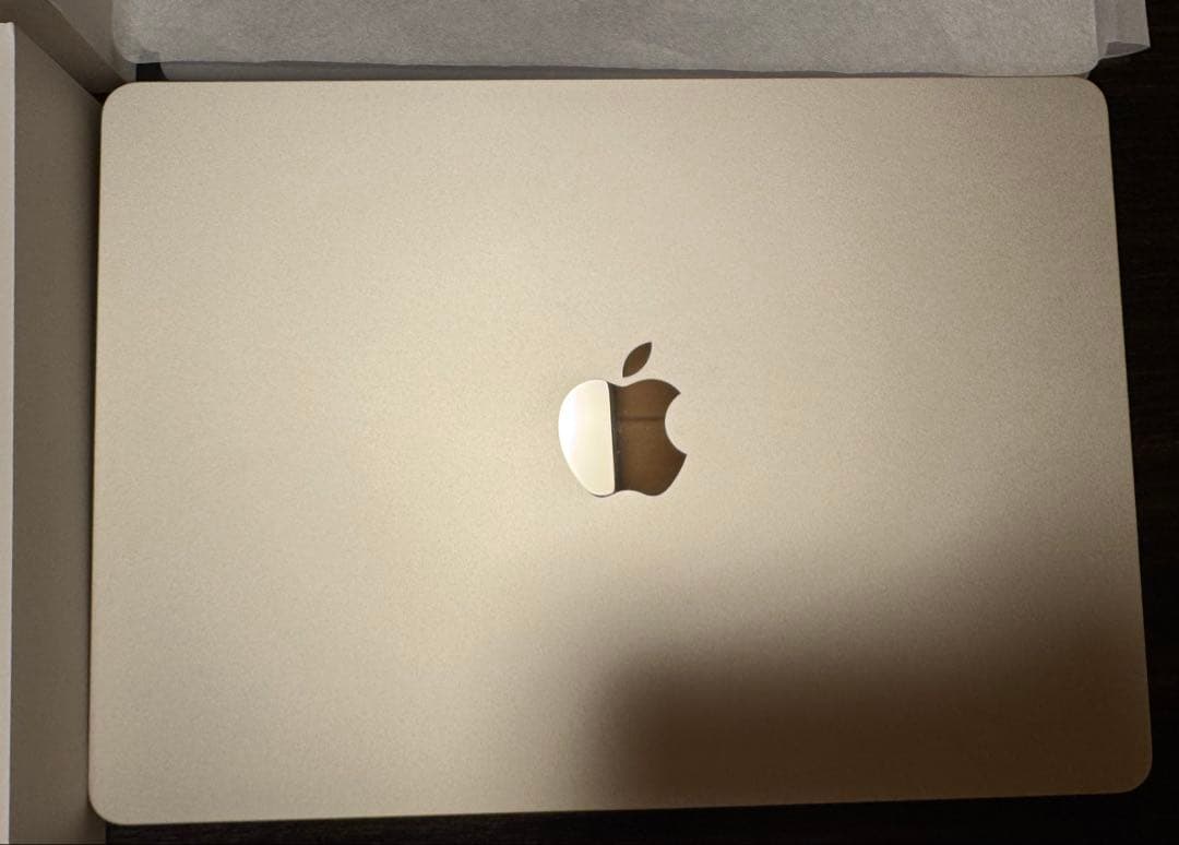 ほぼ新品Apple MacBook Air本体M2 16GB/256GB