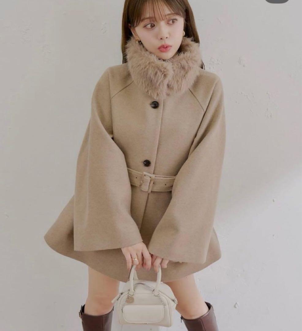 美品　Chico ファー取り外しケープコート グレージュ ファー コート