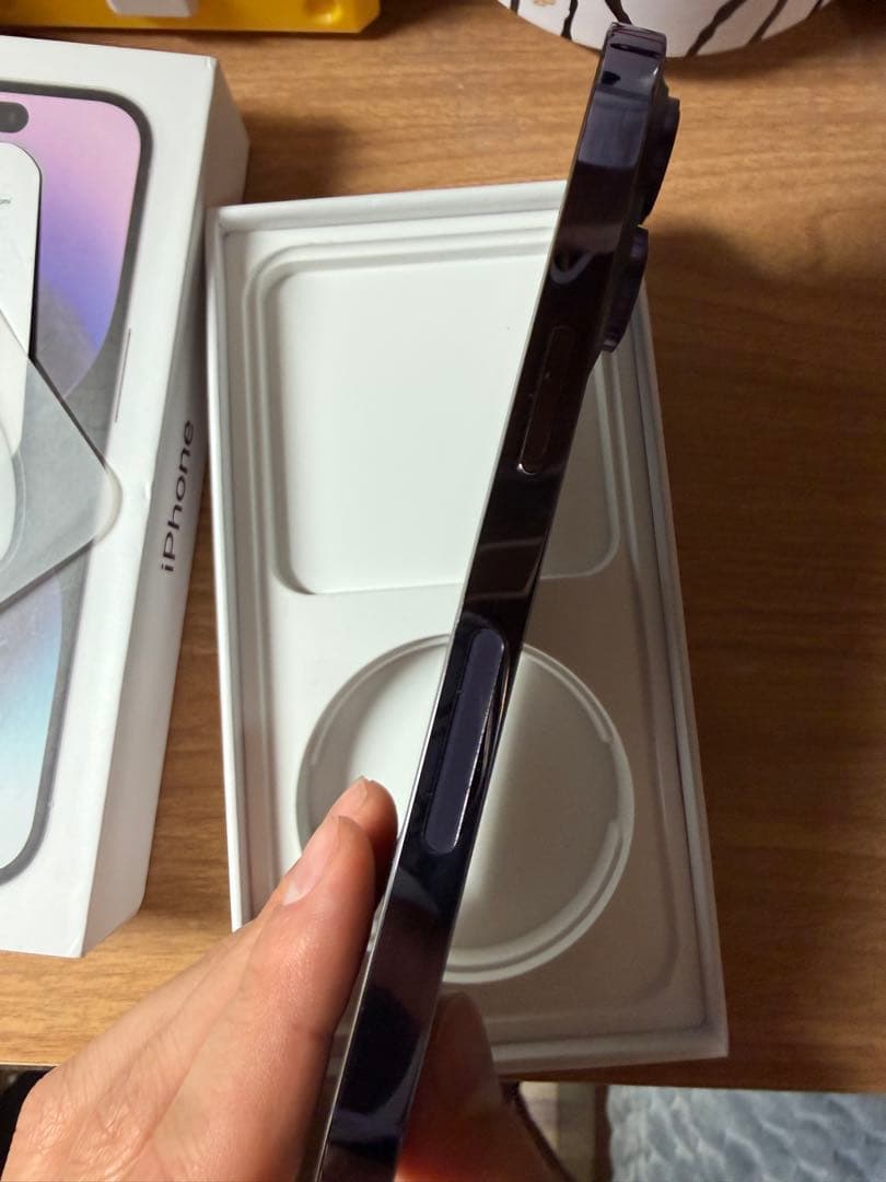 Apple iPhone 14 Pro 本体(セイ)