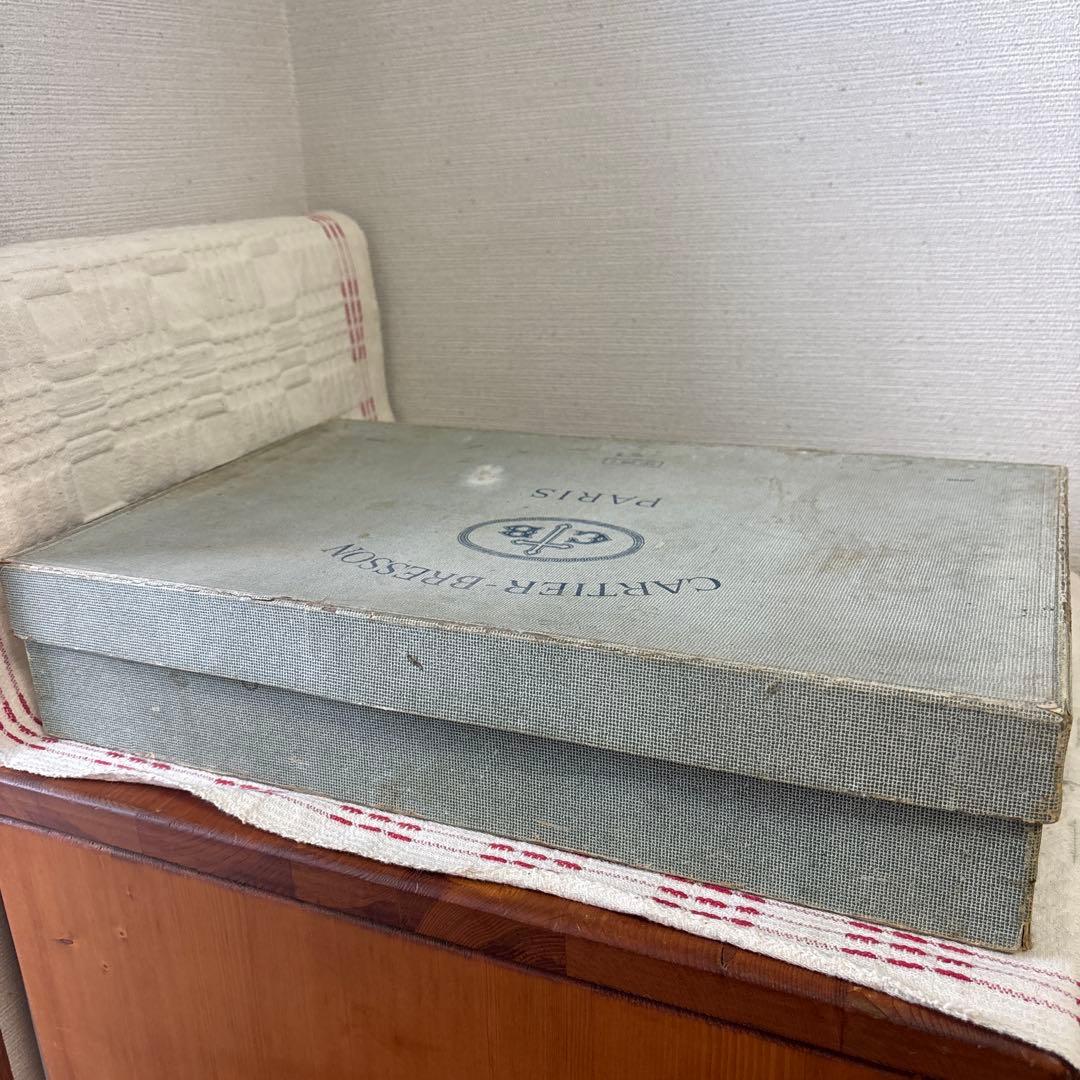 フランスアンティーク　カルティエブレッソン　ペーパーボックス　中箱入り　取手付き