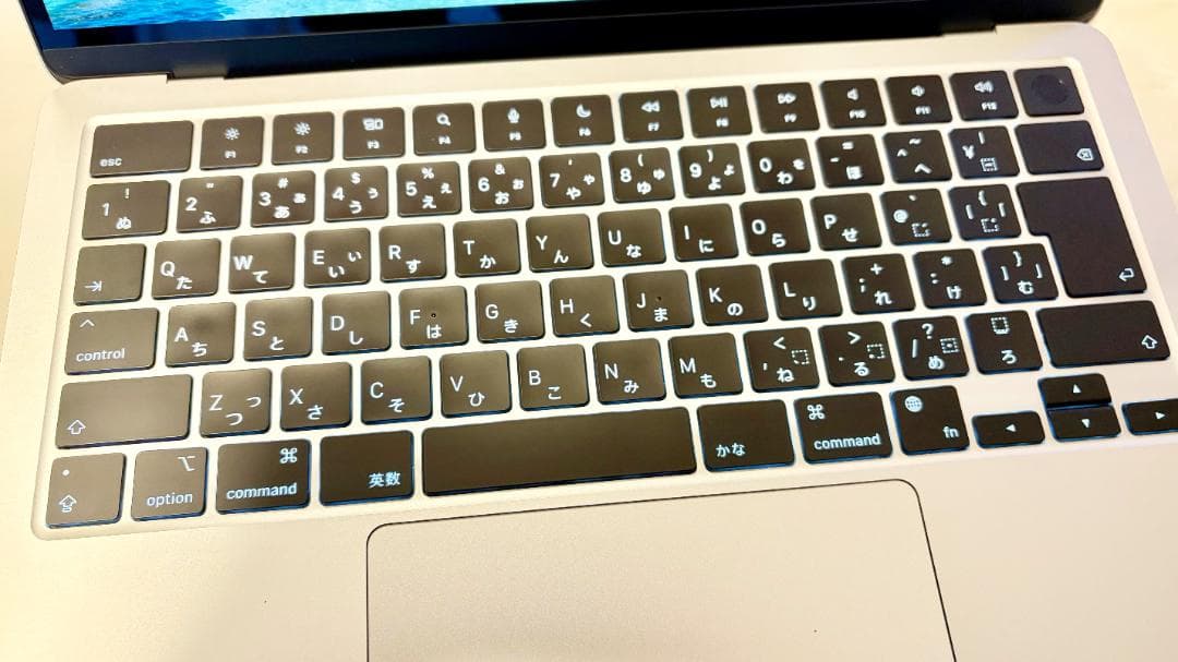 MacBook Air M2 13インチ 16GB 256GB シルバー