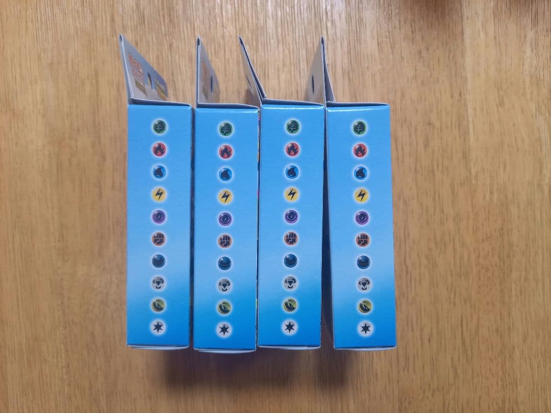 ポケモンカード スタートデッキ100 未開封4個と開封済2個　037 069