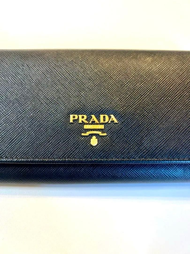 プラダ長財布黒