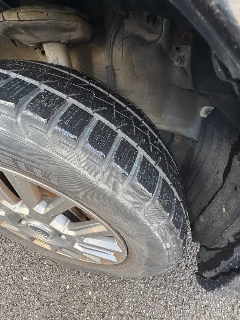 スタッドレスタイヤ195/65/15インチ4本セット 15インチホイール付き