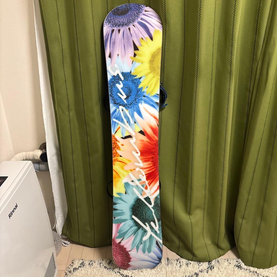 女性用スノーボードブーツとバインディングセット