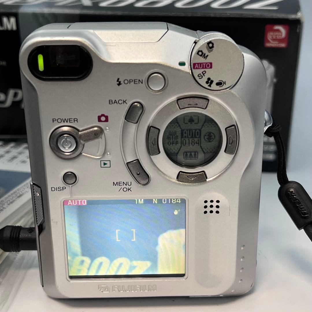 美品 Fujifilm FinePix 6800Z コンパクトデジタルカメラ