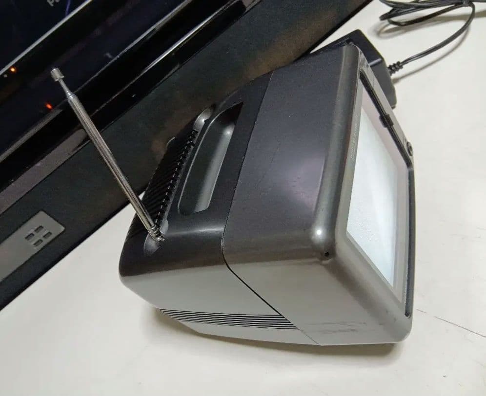 希少　JERICHO MODEL J-610　6インチ　ブラウン管　カラーテレビ