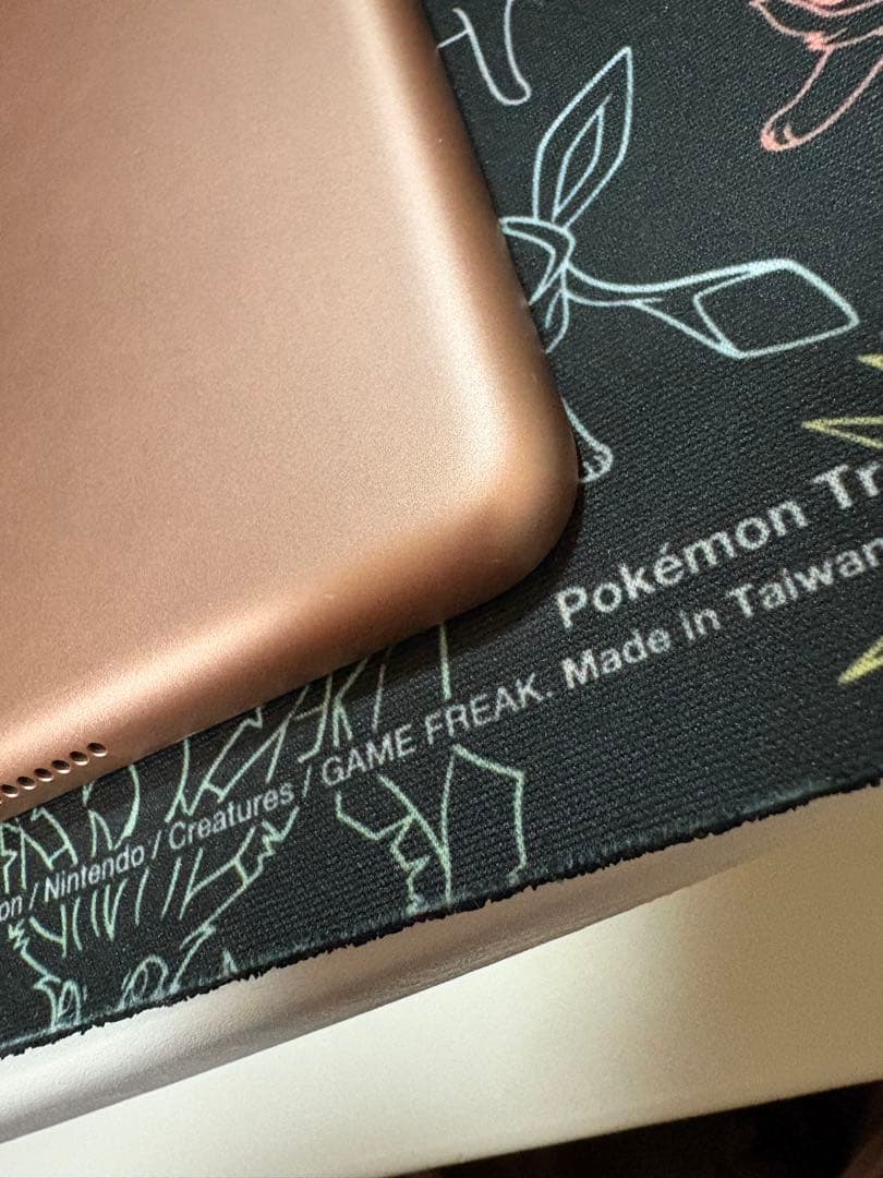 iPad 第6世代 ゴールド 32GB ケース付き