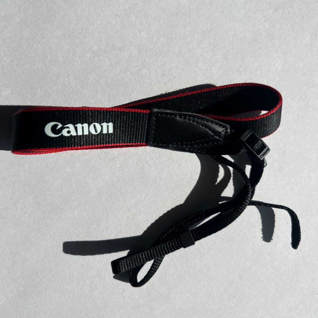 Canon EOS M100 レンズキット＋単焦点レンズ付き