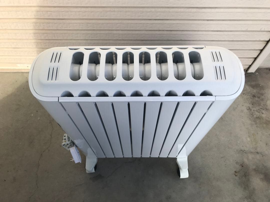 ☆オイルヒーター　デロンギ　ユニカルド　RHJ65L0915