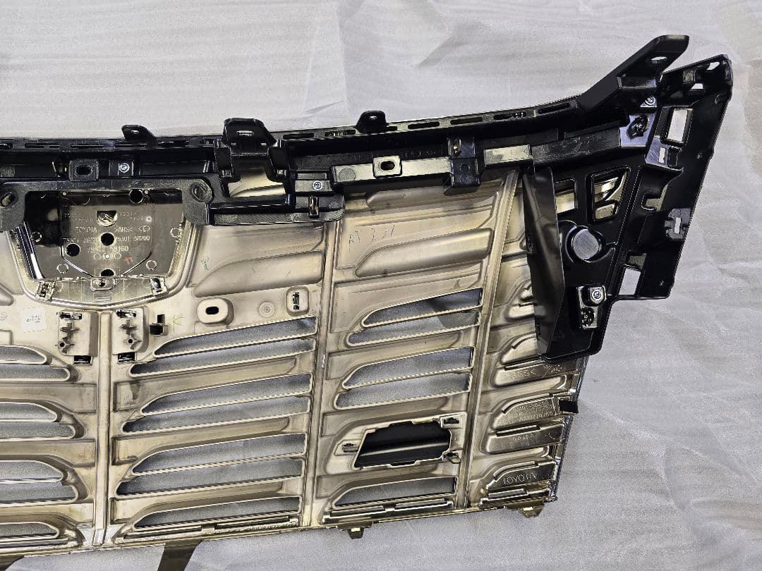 TOYOTA トヨタ アルファード グリル 現状品