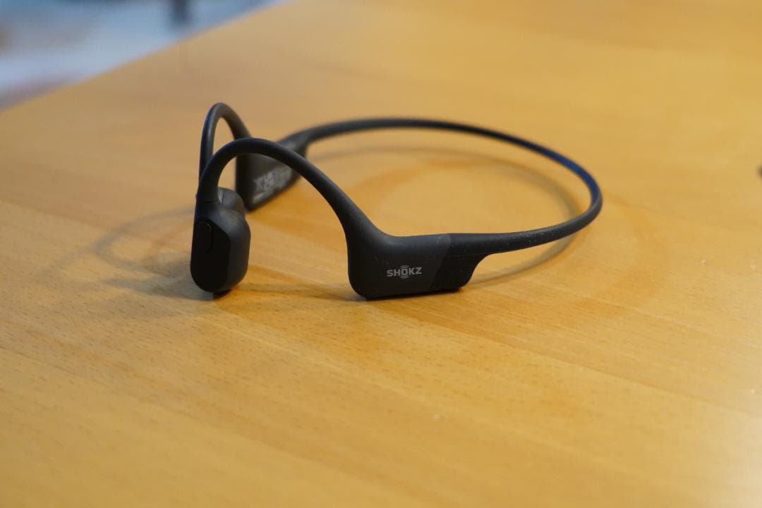 SHOKZ OPENRUN 骨伝導イヤホン ブラック 中古 付属品あり