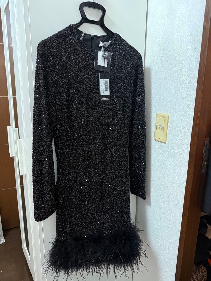 スーツ・フォーマル・ドレス Club L London Sequin Feather Mini Dress