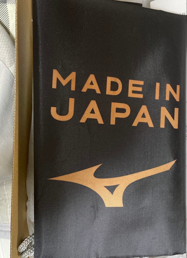 入手困難完売品　モレリア2japan スーパーホワイトパール×ネオングリーン