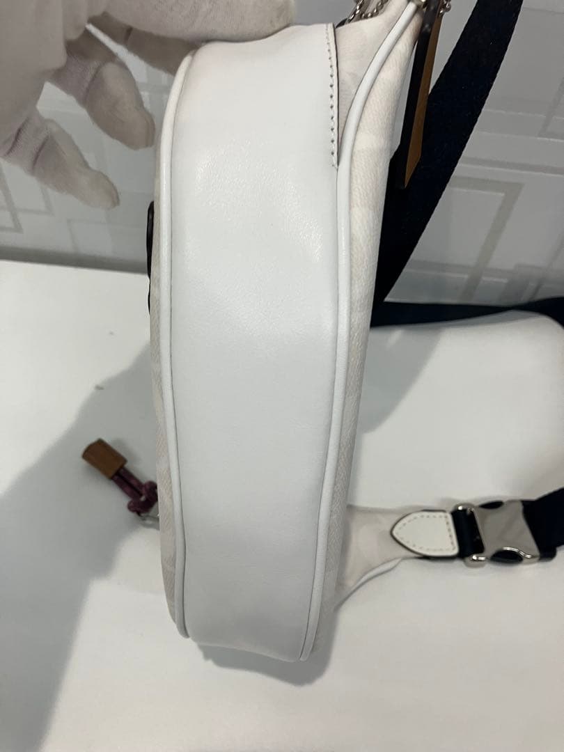 新品未使用品　COACH×Disney ボディバッグ　日本限定品♪