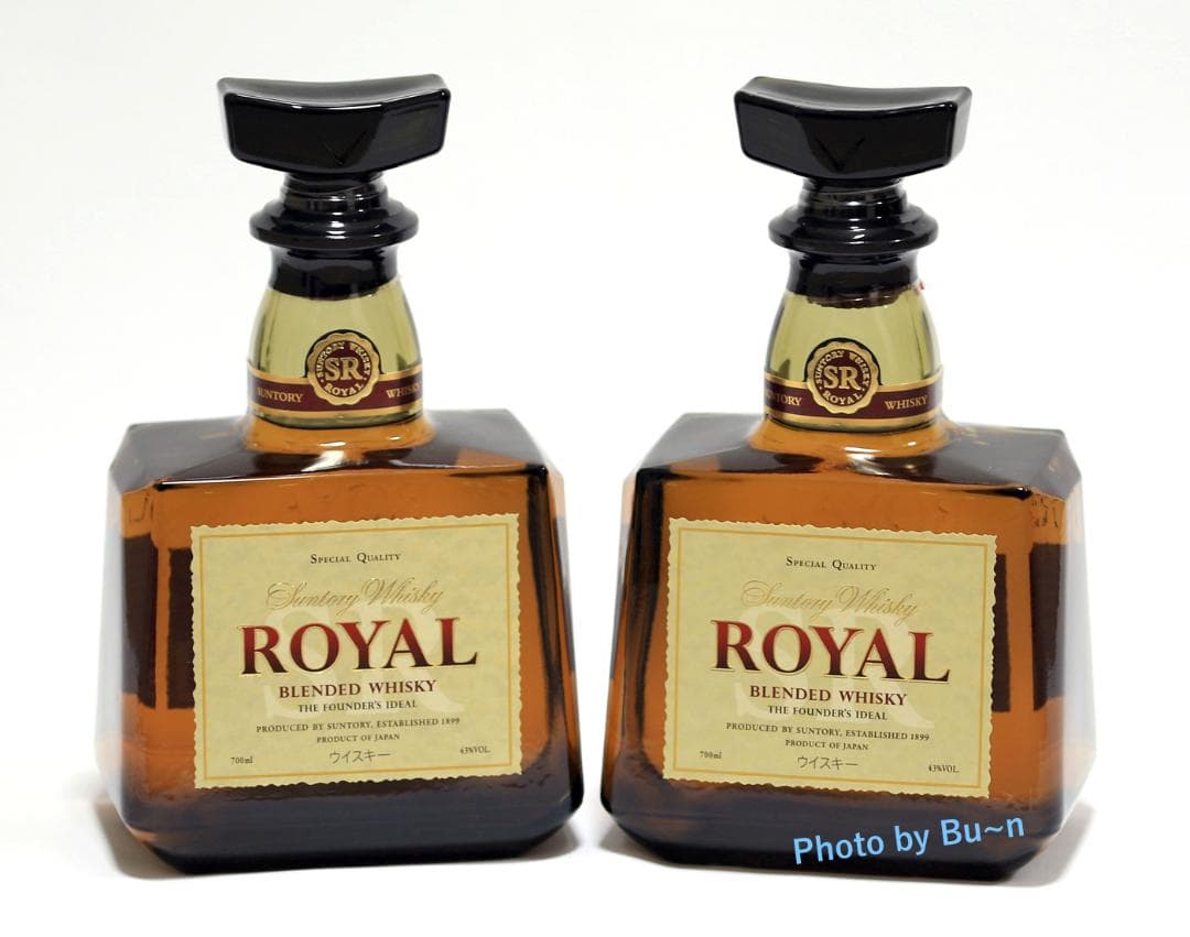 【謹賀新年】昭和のネオン街で輝いた！　サントリー「ローヤル」７００㎖　２本