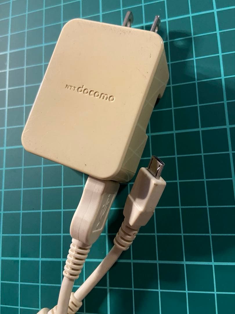 携帯 AQUOS SH-01Jピンク(docomo)