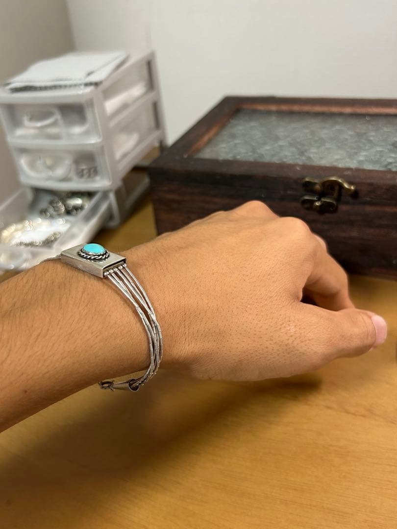 インディアンジュエリー　ブレスレット　シルバー９２５　ターコイズ　ナバホ　系