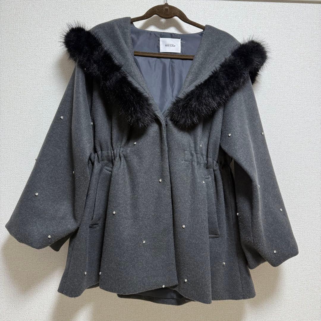 ナイスクラップ ♡ フードフェイクファービジューミドルコート