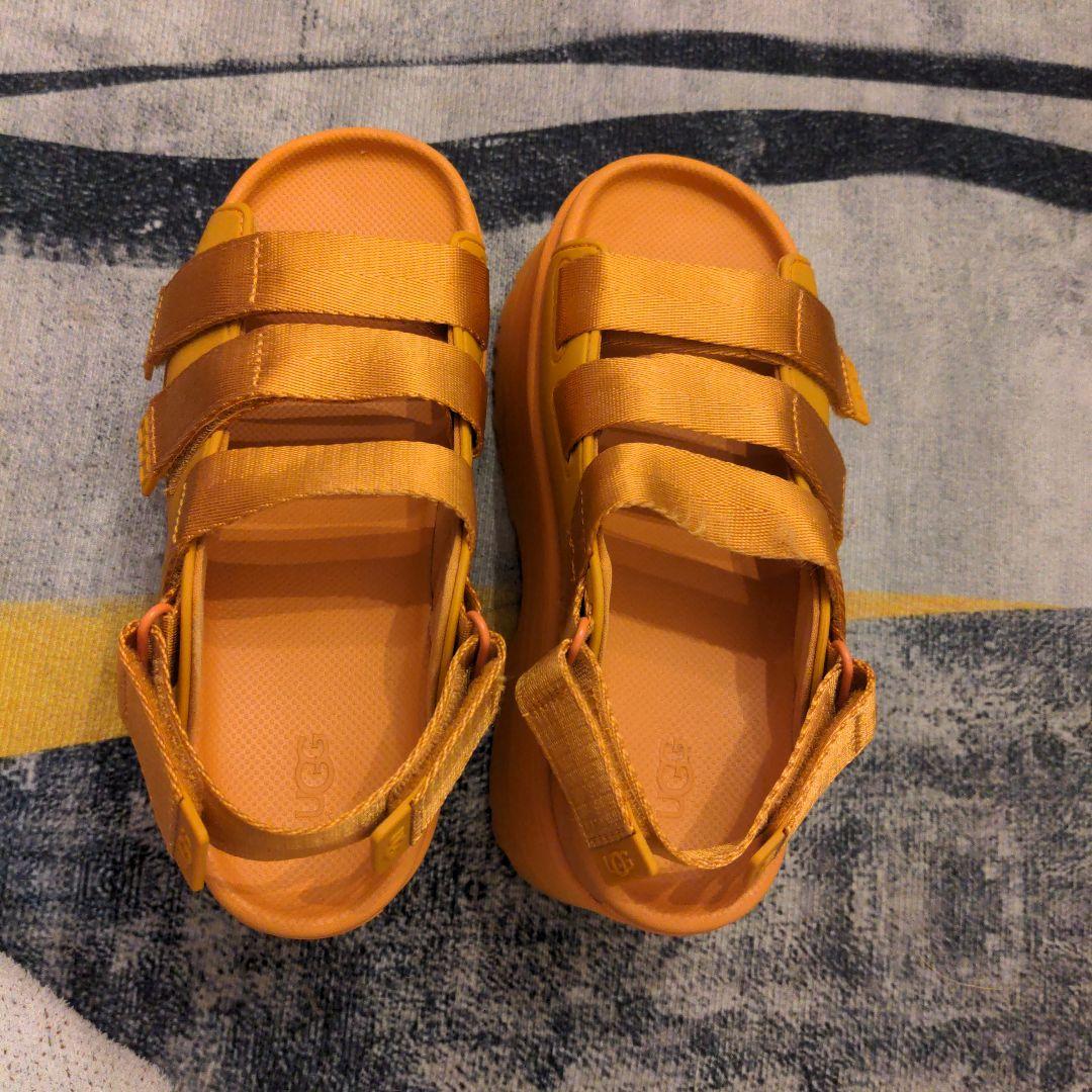 今季限定値下げ！UGG★オレンジ スポーツサンダル 厚底