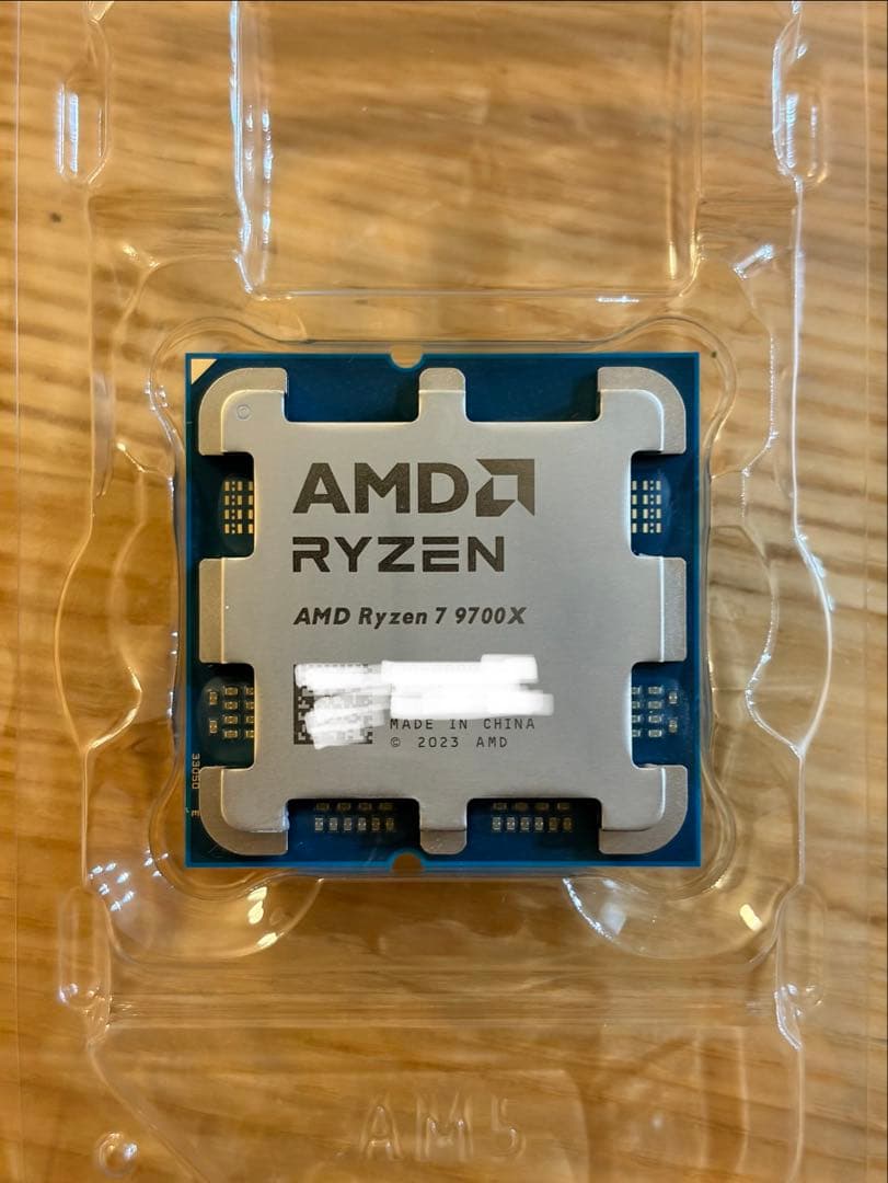 AMD Ryzen 7 9700X 9000シリーズ CPU 中古