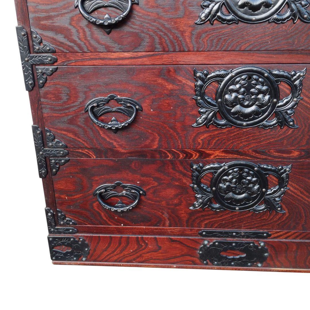 岩谷堂箪笥　南部鉄器　欅　漆塗り　チェスト　伝統工芸　整理箪笥　6段