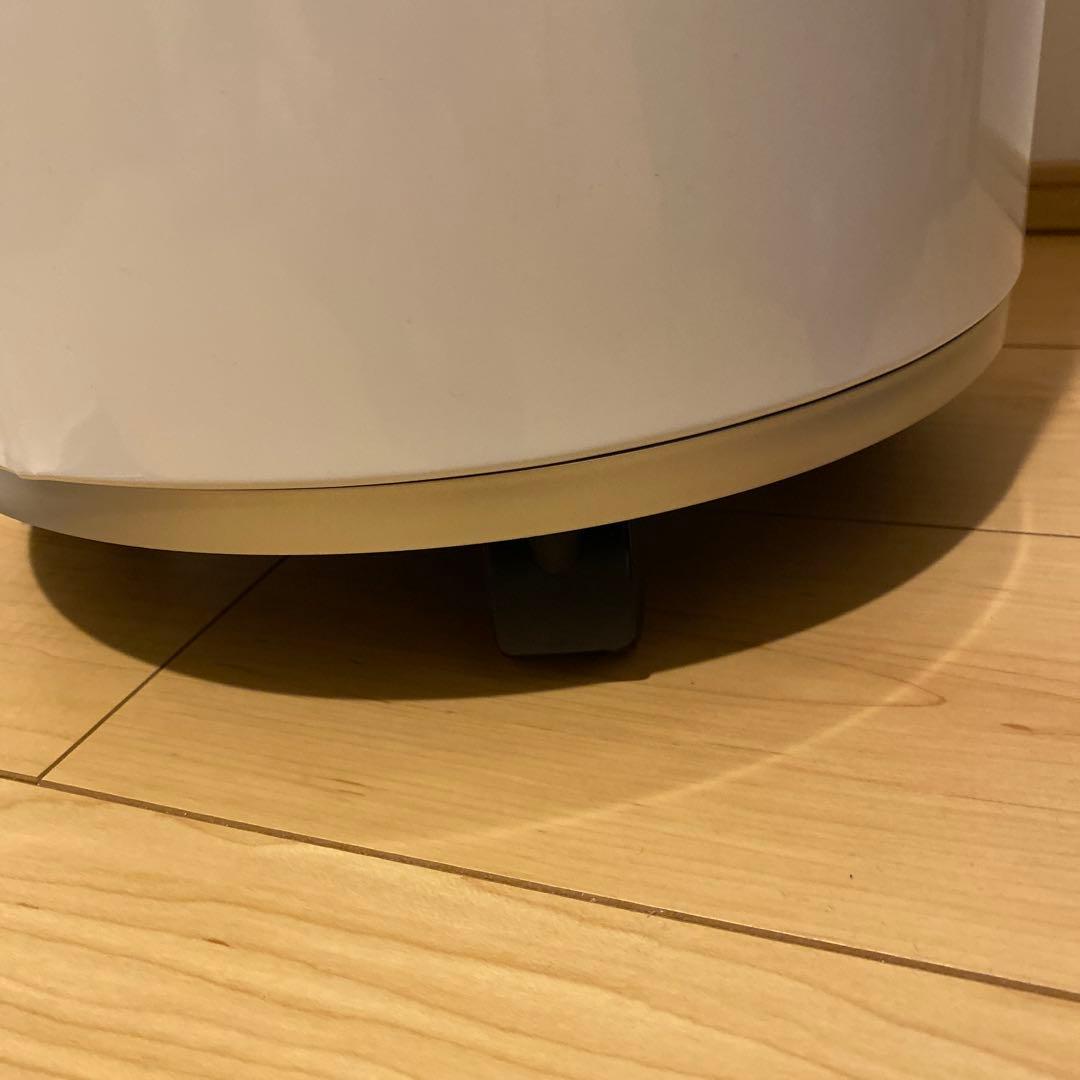 【未使用】Zita CIRCLE ホワイト ごみ箱　キャスター付き