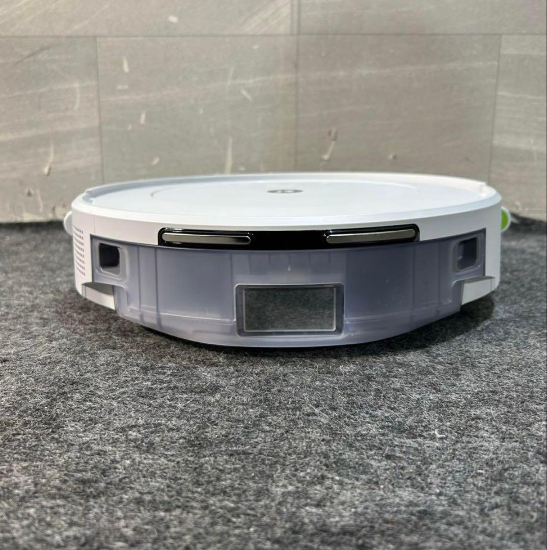 ルンバ　　ロボット掃除機本体 ホワイト 自動充電機能付き　（紙パック付き）