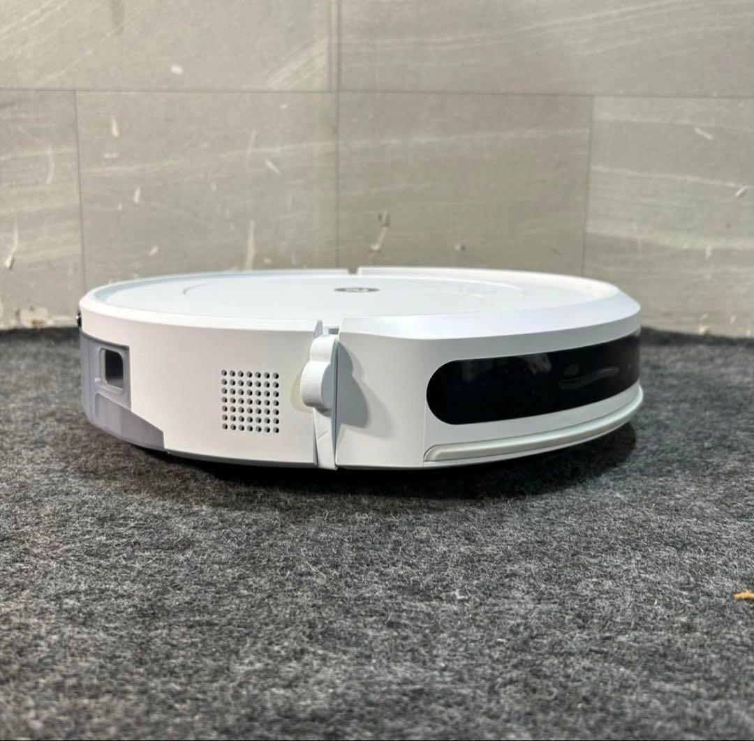 ルンバ　　ロボット掃除機本体 ホワイト 自動充電機能付き　（紙パック付き）