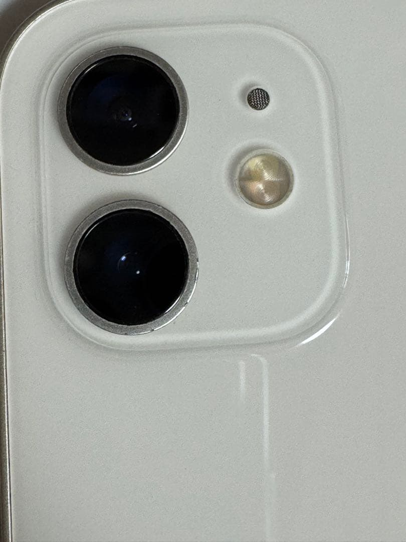 iPhone 12 128 GB ホワイト　SIMフリー