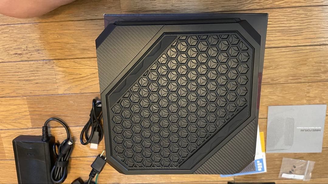 ミニPC MINISFORUM HX90G Ryzen9/32GB/1TB/RX6600M