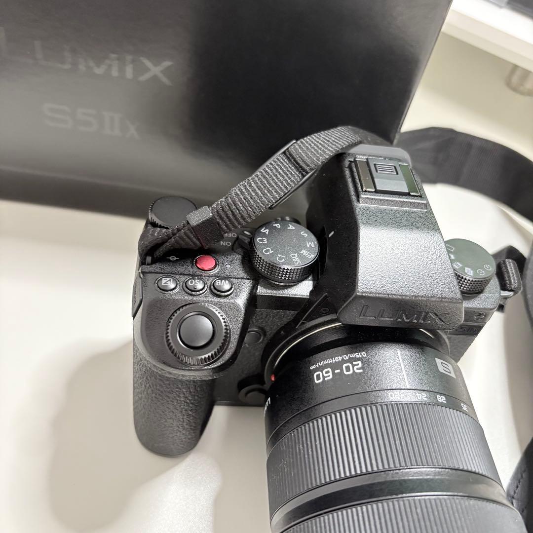 LUMIX s5iix 一眼カメラ レンズキット DC-S5M2XK