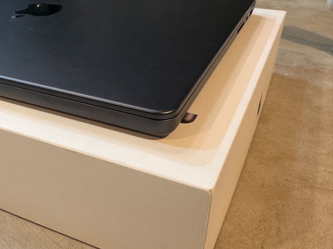 ※ カヲルたんさん専用商品　MacBook Pro スペースグレー 本体