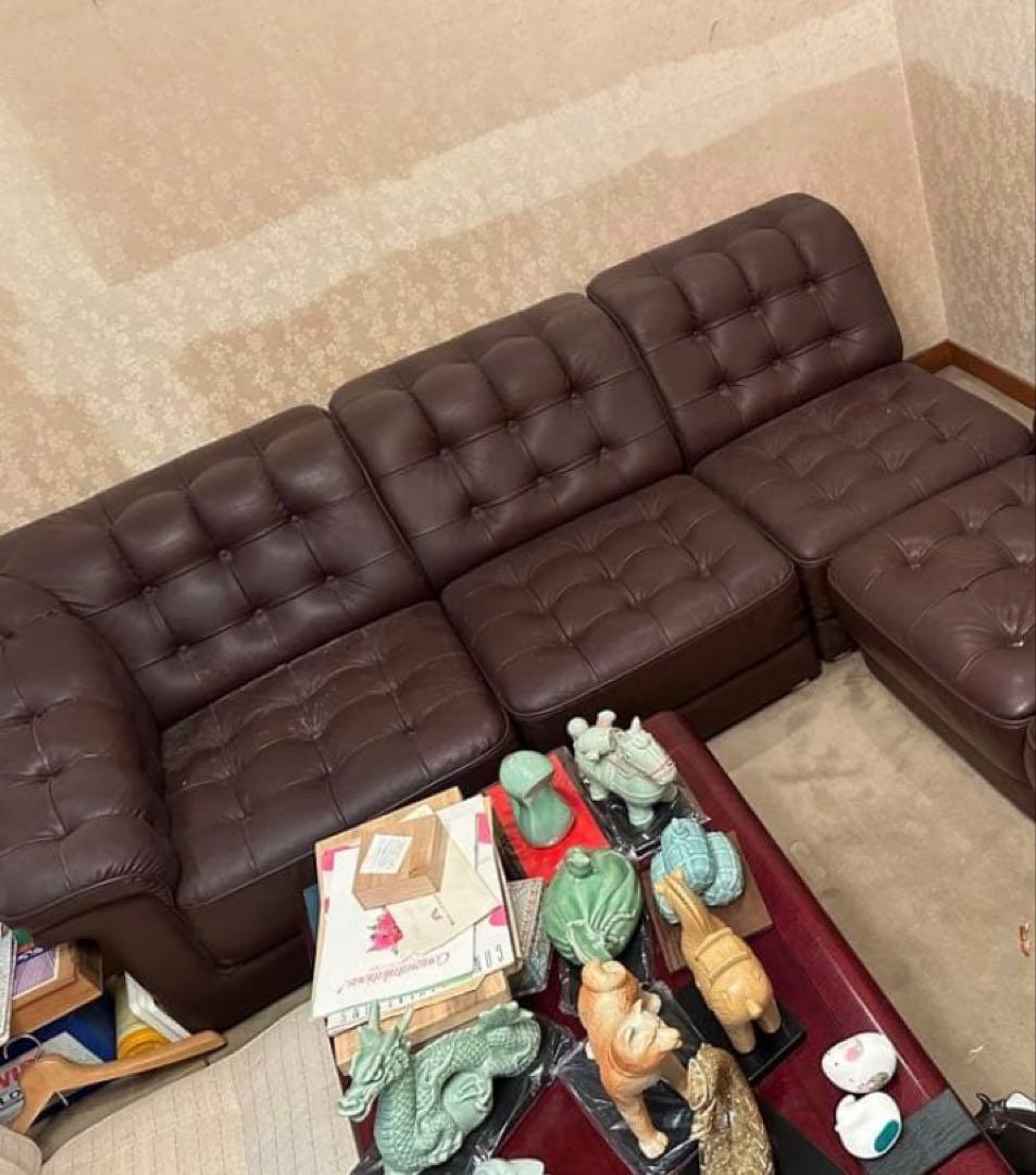 ア*ン様 【限界お値下げ！】カリモク　ダークブラウン ソファ 3人掛け