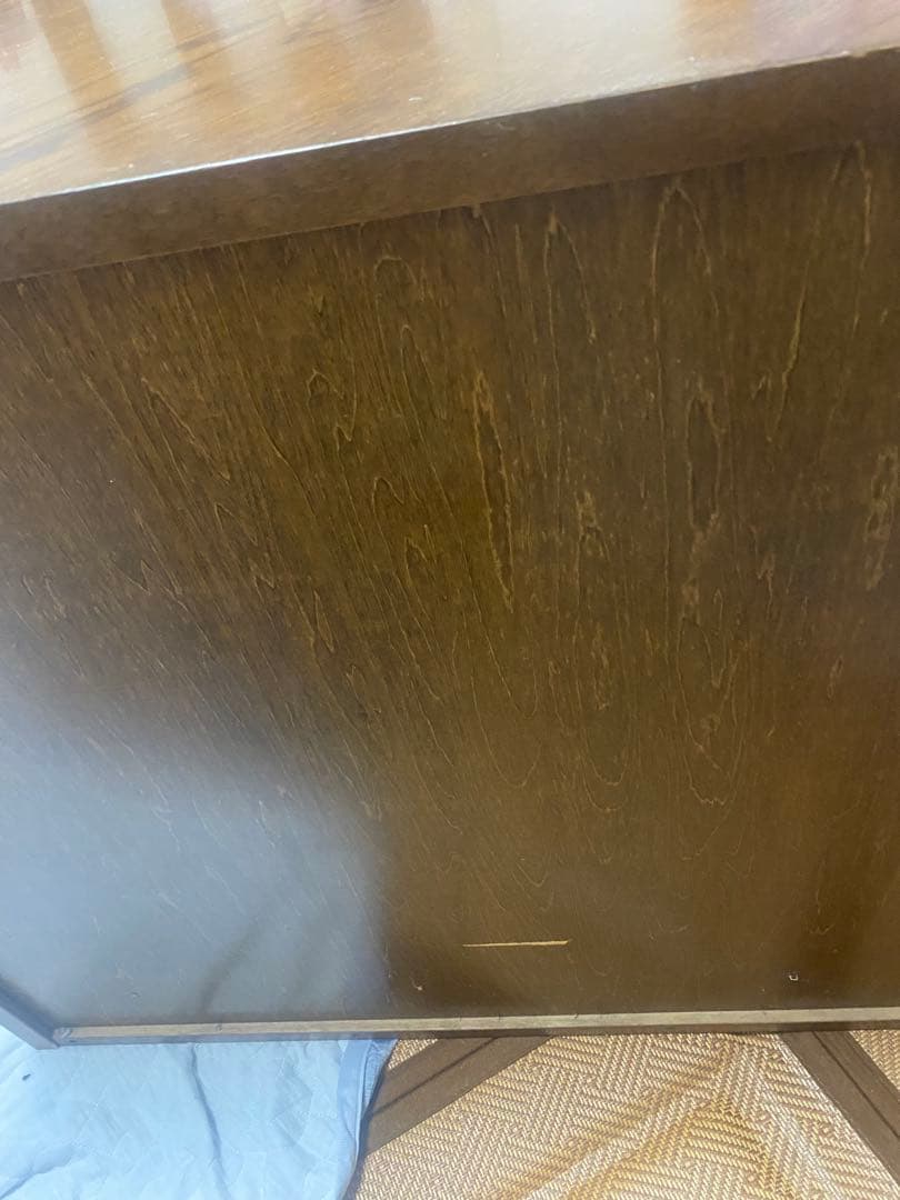 ヨシページです。 ブラウン木製キャビネット・サイドボード　カリモク