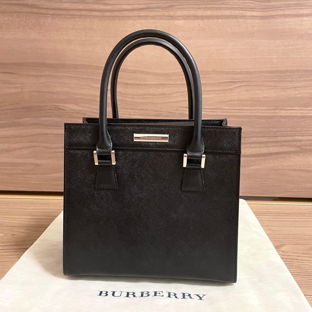 未使用/バーバリー　ハンドバッグ　トート　ミニ　ノバチェック　ブラック　レザー