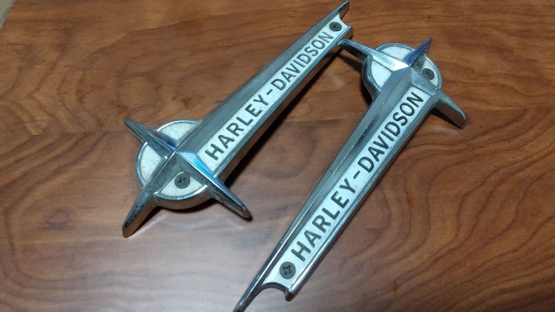 ハーレー タンクエンブレム