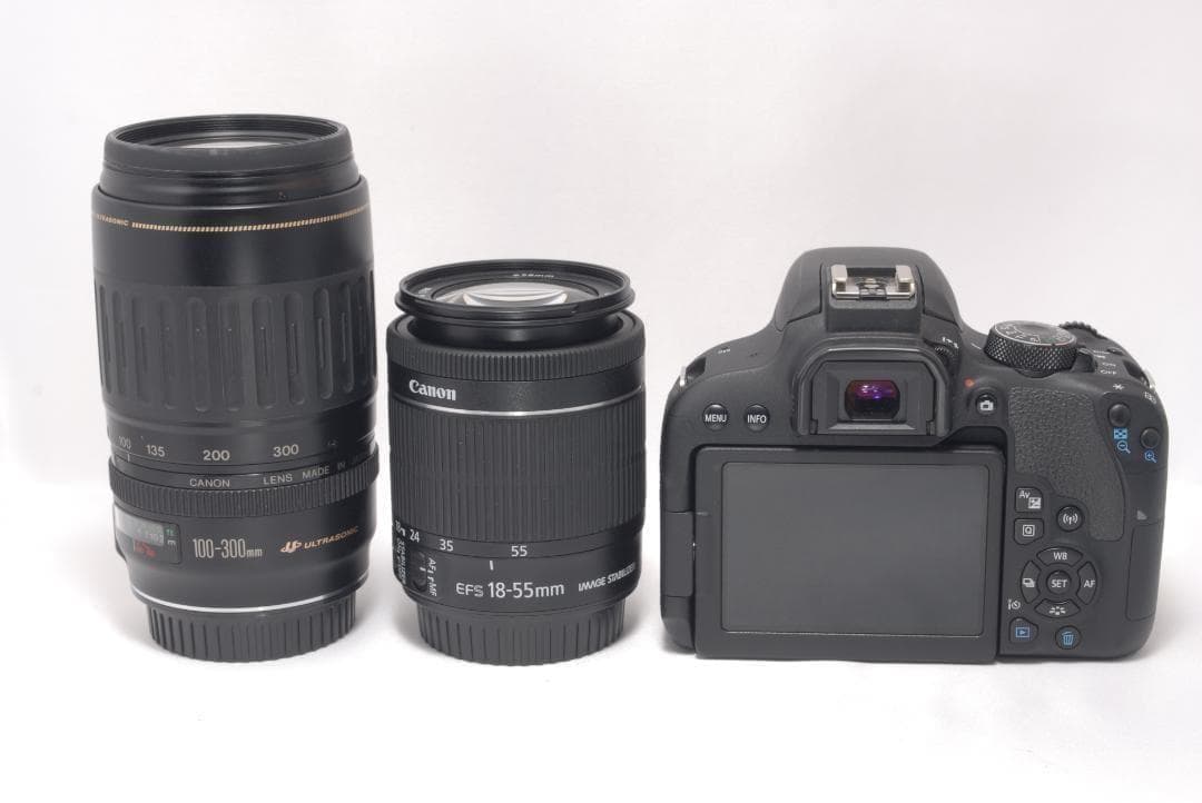 ⭐️ダブルズーム⭐️Canon Kiss X9i キャノン　デジタル一眼