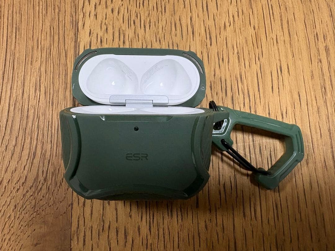 AirPods 4 ANC アクティブノイズキャンセリング搭載　中古品