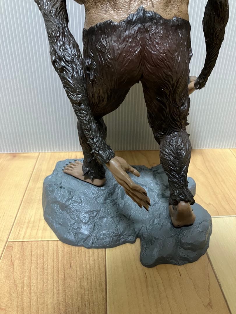 一番くじ 進撃の巨人 ラストワン賞 超大型巨人 A賞 獣の巨人 フィギュア