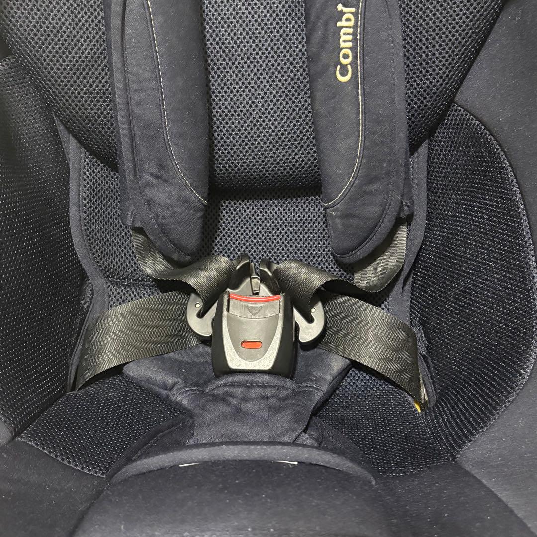 コンビ　チャイルドシート　回転式