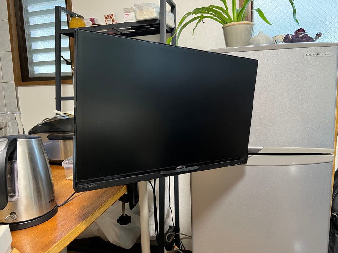 アーム＋Philips ディスプレイ VESAマウント対応