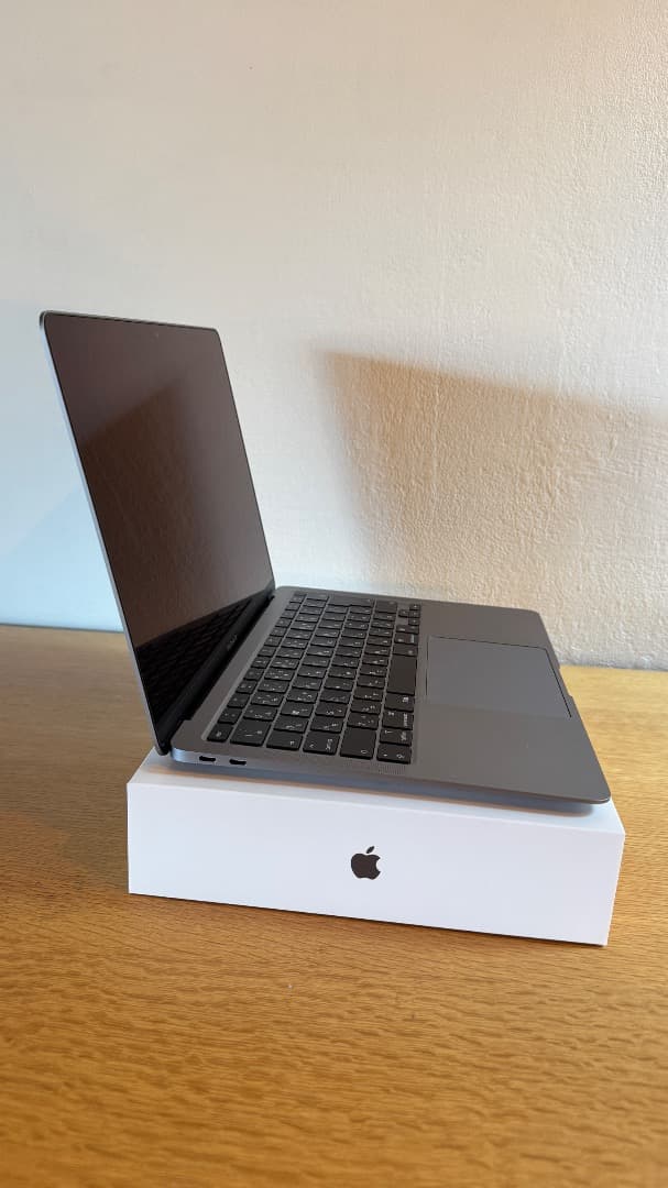 美品 Apple MacBook AIR 13 M1 16GB 1TB SSD