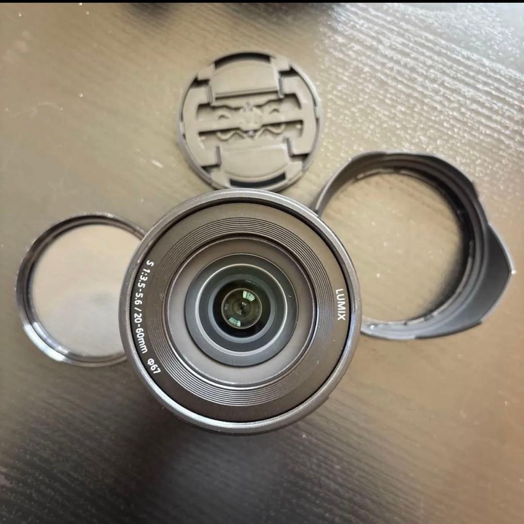 LUMIX S5 ミラーレス一眼カメラ 20-50mmレンズ付き