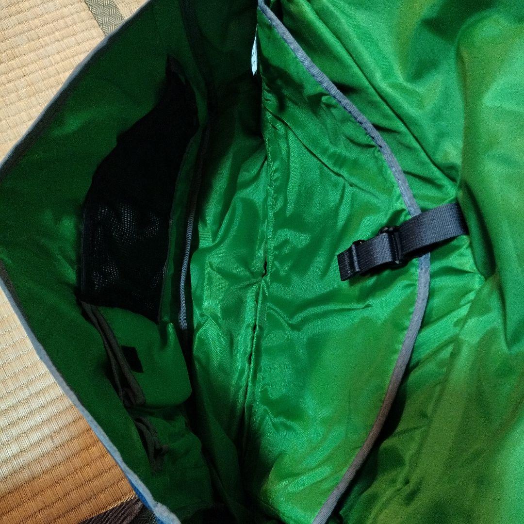 パタゴニアpatagoniaメッセンジャーバッグ ハーフマス ブラックホール