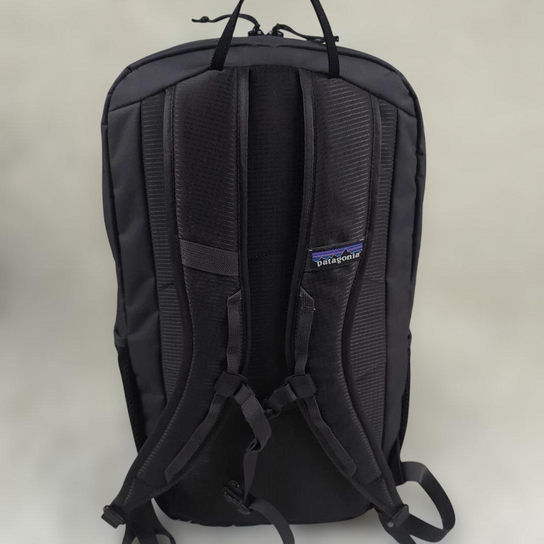 廃番極美品✨ パタゴニア プレーニング ディバイダー リュック 30L 防水 黒