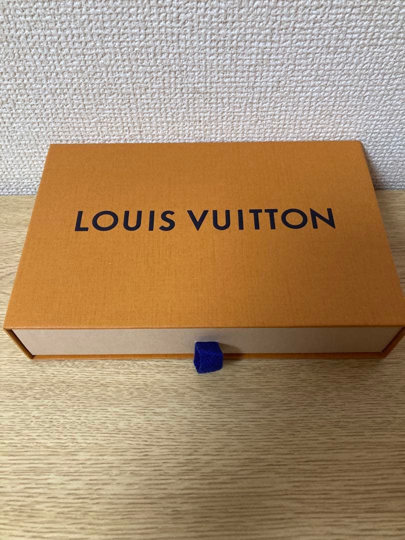 LOUIS VUITTON 長財布　ピンク